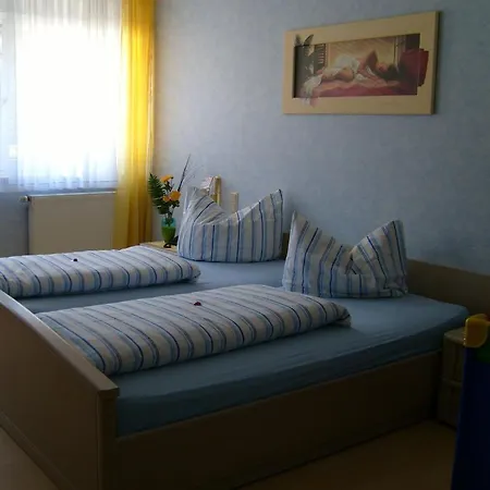 Stadtcafe Guest house 3*