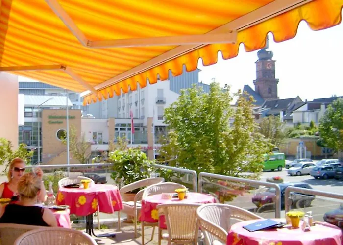 Stadtcafe Гостевой дом Грюнштадт